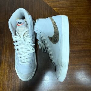 (USED) Nike Blazer Vintage 77